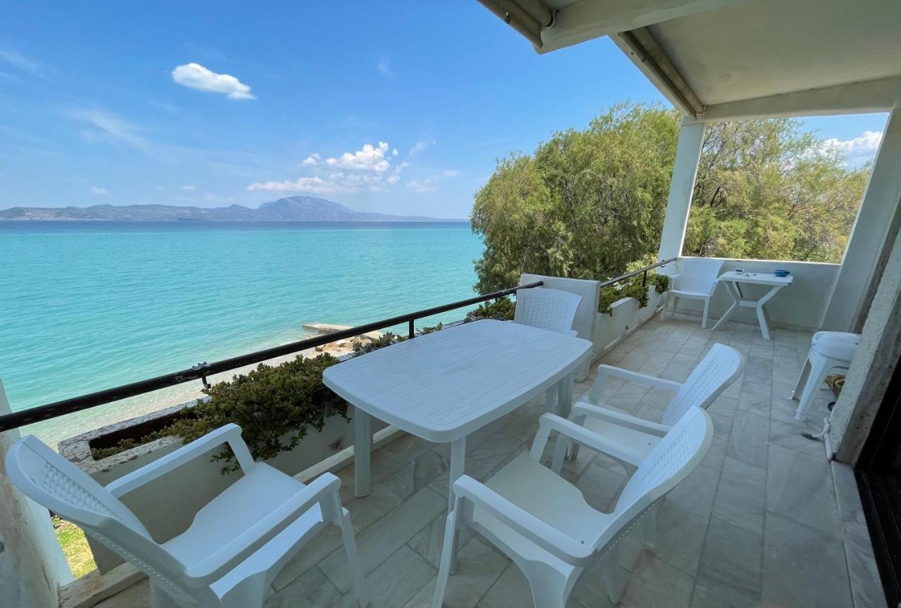Stunning Beachfront Apartment Stratos Nerándza Kültér fotó