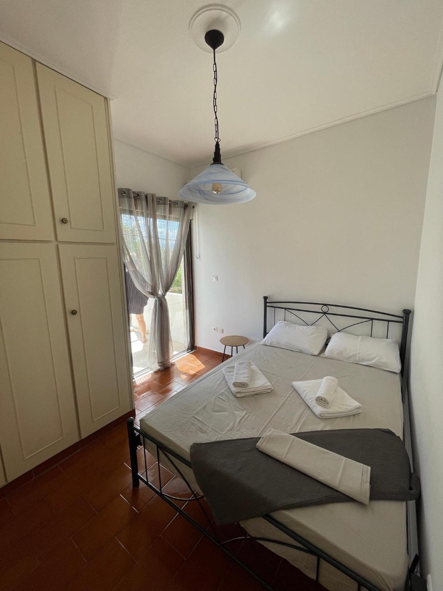 Stunning Beachfront Apartment Stratos Nerándza Kültér fotó